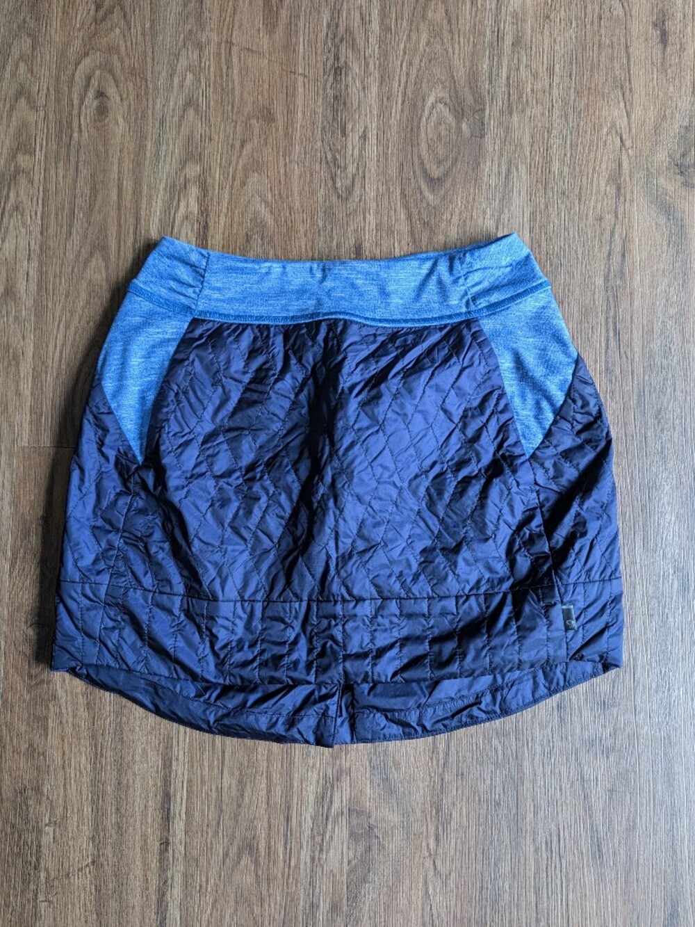 Quilted Navy Ski Skirt with Blue Waistband Sz S